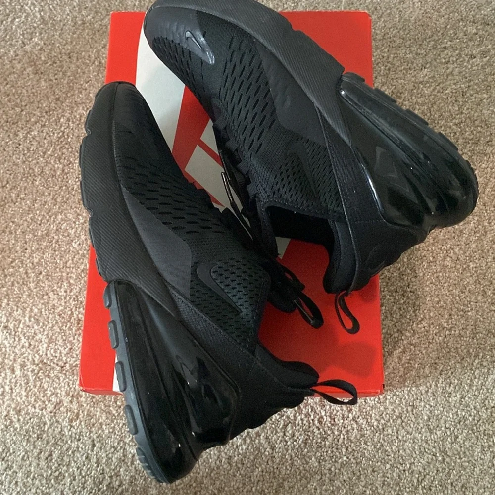 Air Max 270 Black - Picture 7 of 8